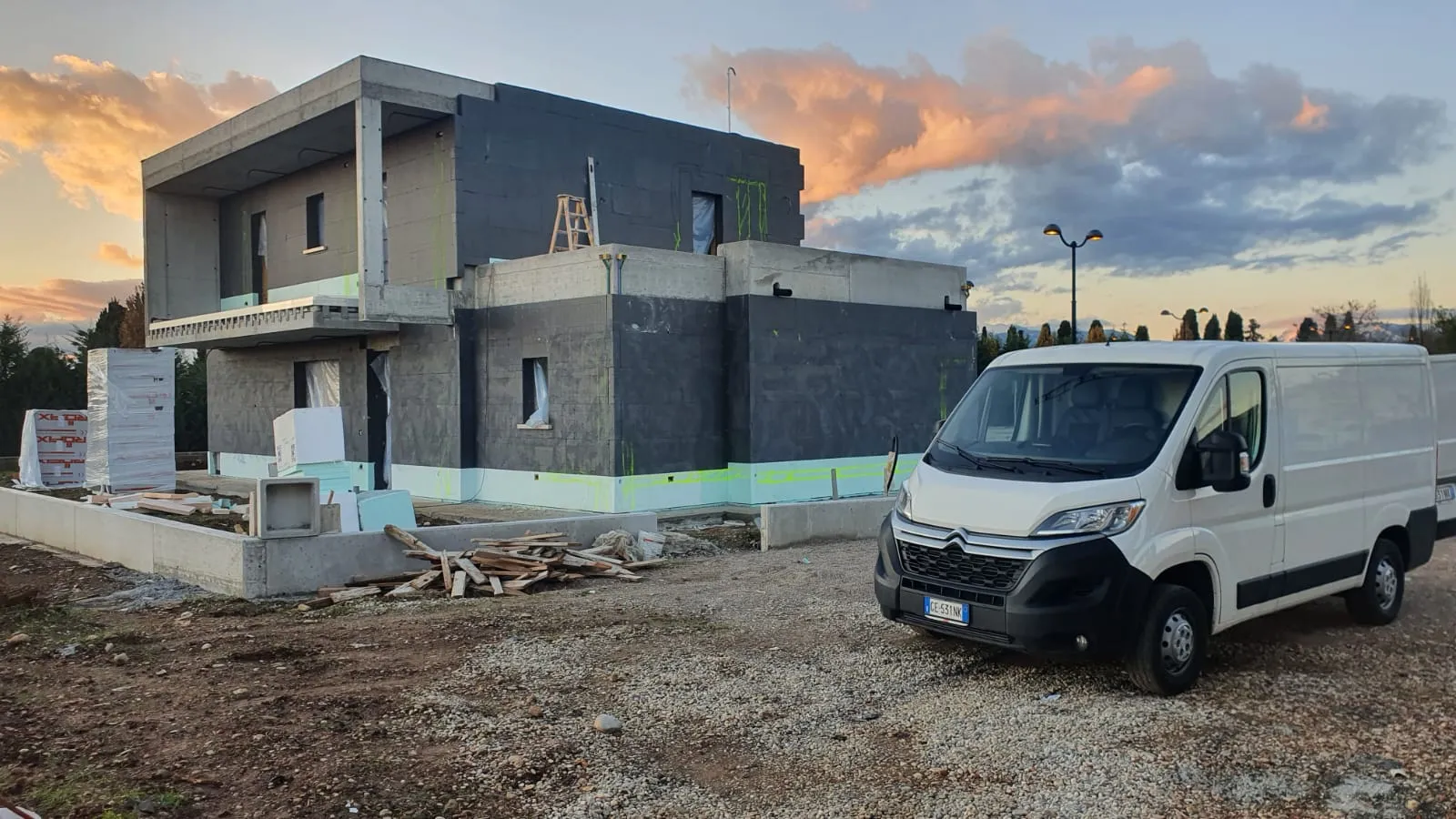 Realizzazione cappotto termico su edificio residenziale a Treviso